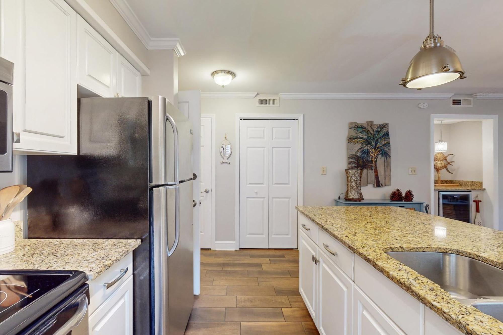 Pawleys Island Apartment Room photo
