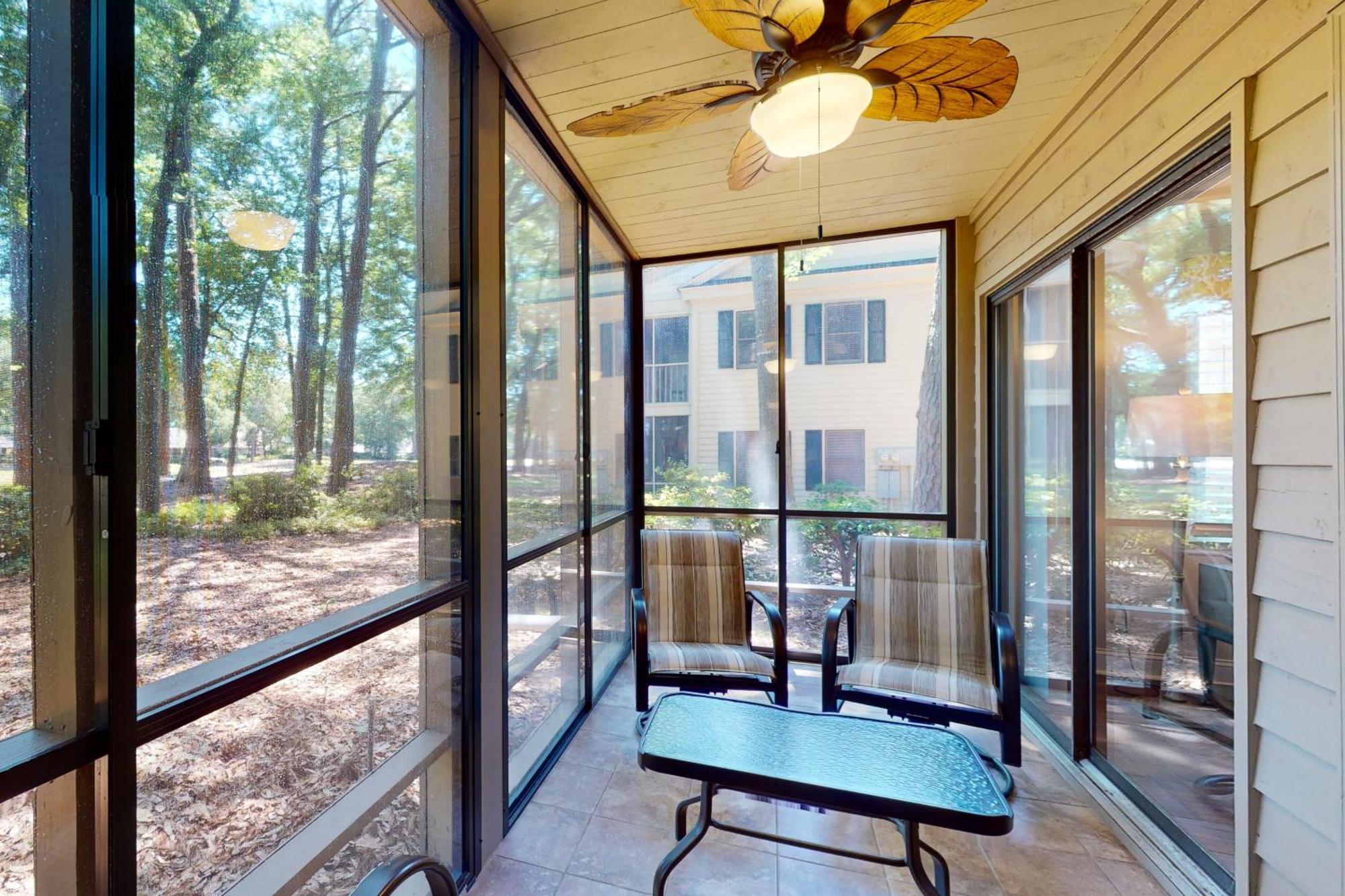 Pawleys Island Apartment Room photo