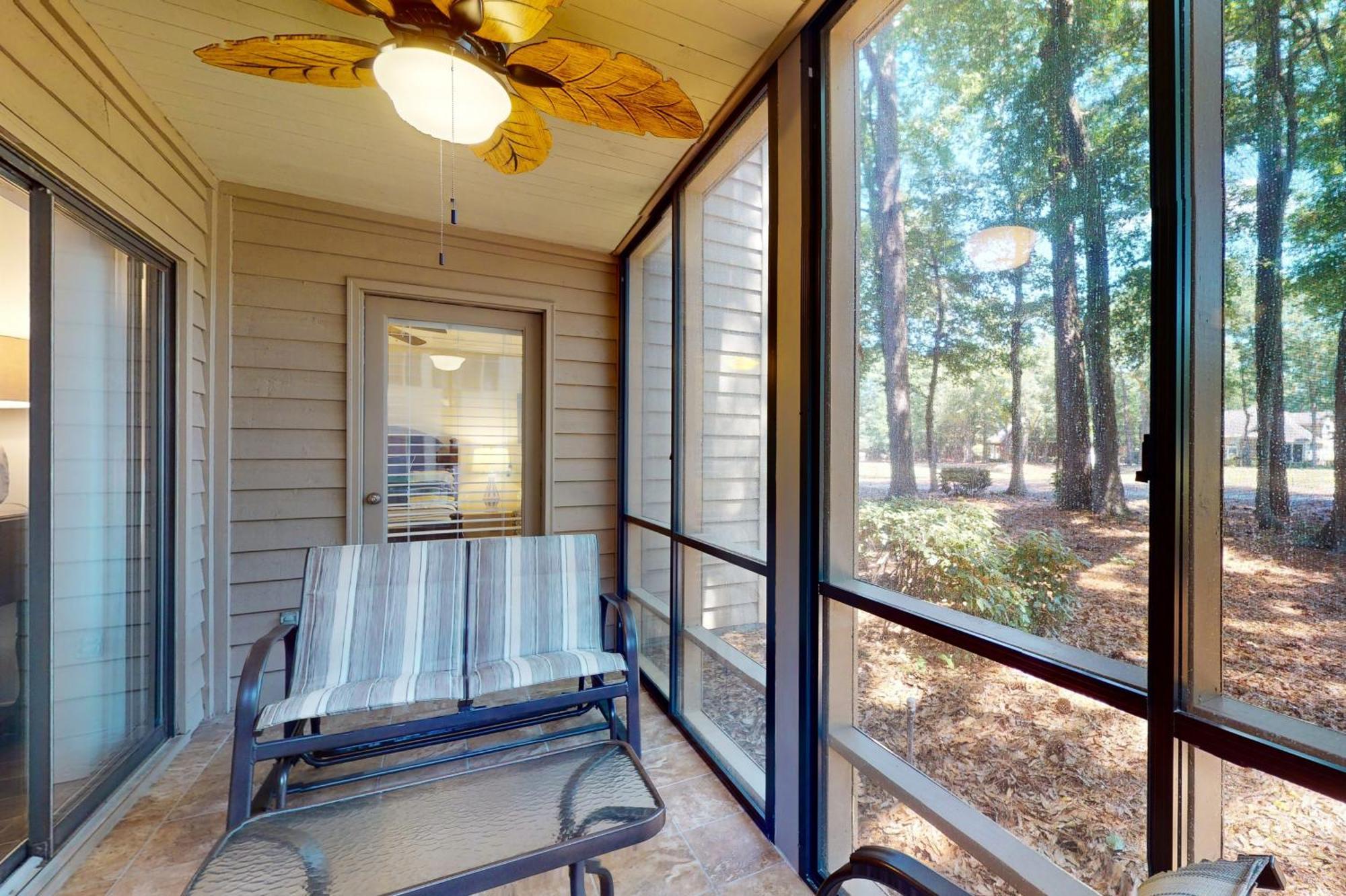 Pawleys Island Apartment Room photo